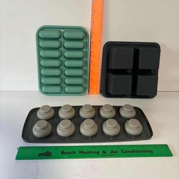 3 silicone ice trays 1 is collapsible EUC - Picture 2 of 4
